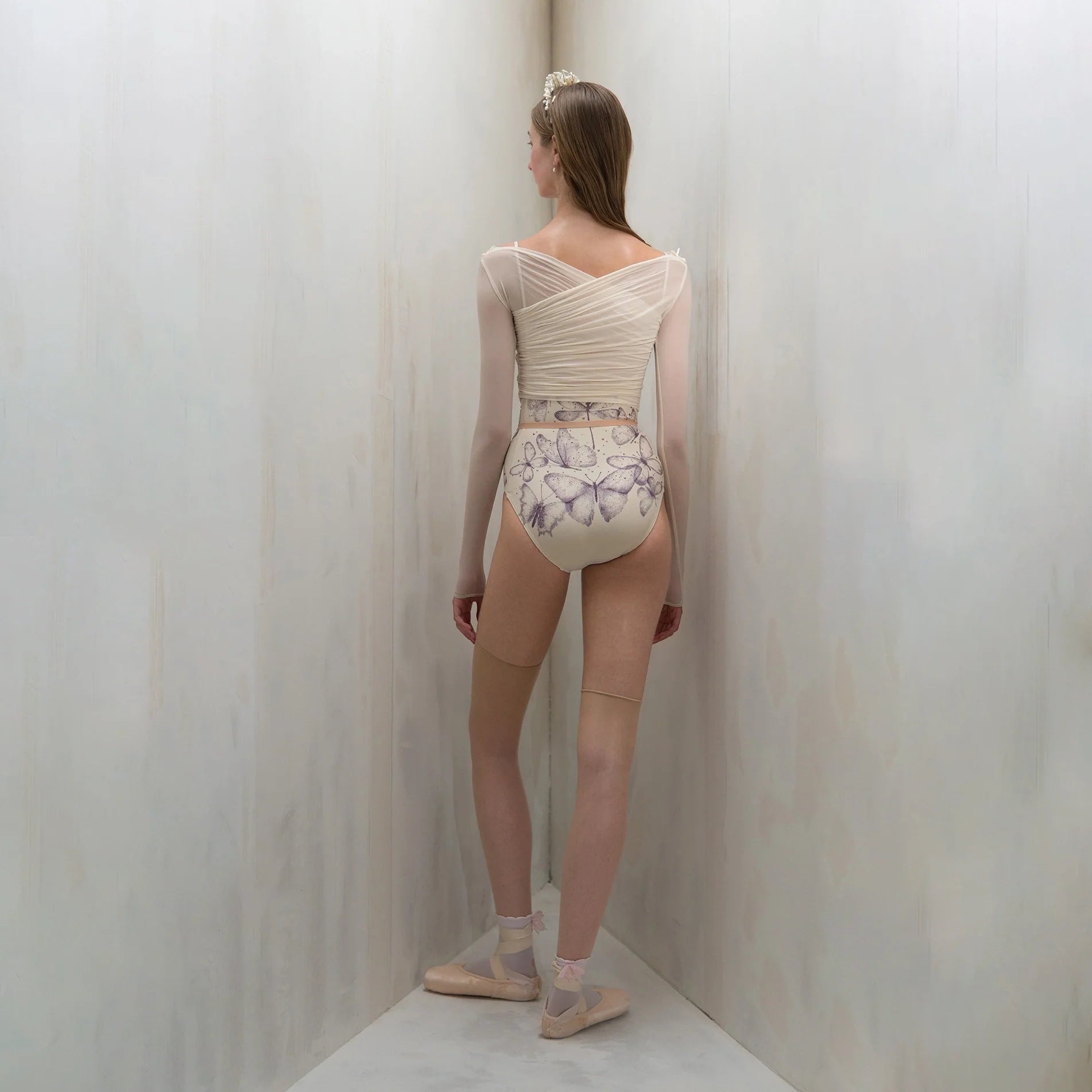 Women White "ÉTOILE HOSIERY" Ballet Wrap Crop Top(251CT70NX/edelweiss)