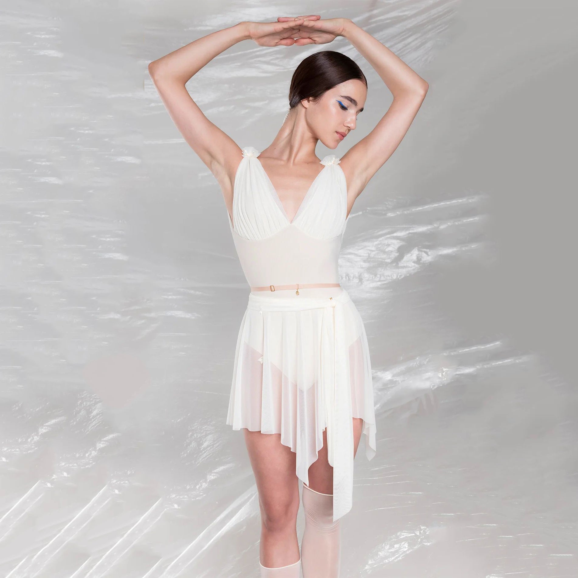 Women White "BOW" Ballet Skirt(251SK62FT/edelweiss)