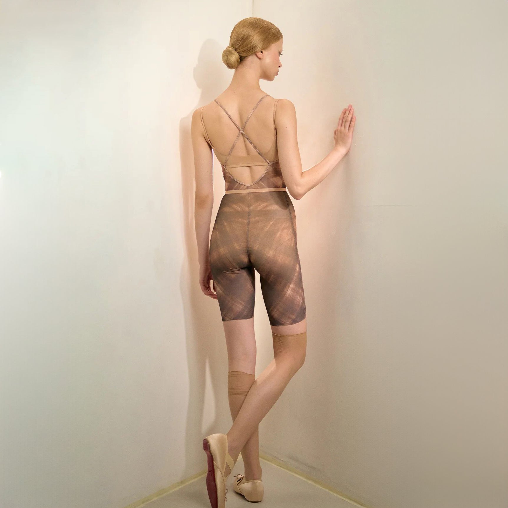 Women Mocha Check "TULLE PLIÉ" Ballet Onesies(253UN34MH/mocha)